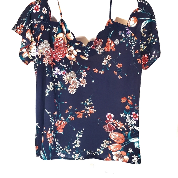 Rags to wishes floral top - Picture 3 of 4